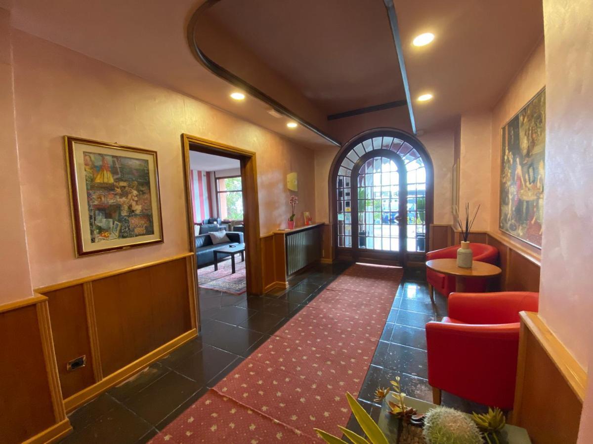 Hotel Kristina Imperia Εξωτερικό φωτογραφία