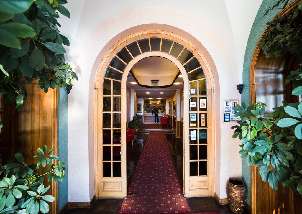 Hotel Kristina Imperia Εξωτερικό φωτογραφία