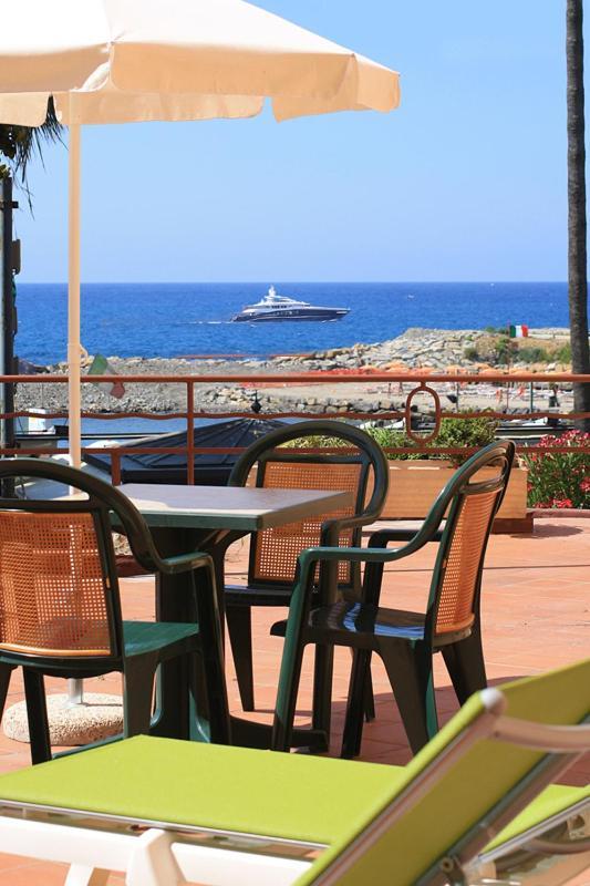 Hotel Kristina Imperia Εξωτερικό φωτογραφία