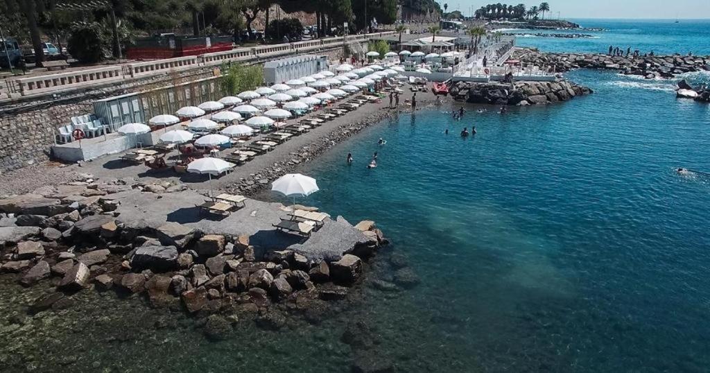 Hotel Kristina Imperia Εξωτερικό φωτογραφία